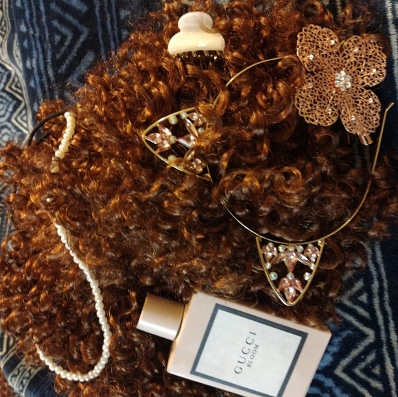 Hair extensions - Picture 12 of 17